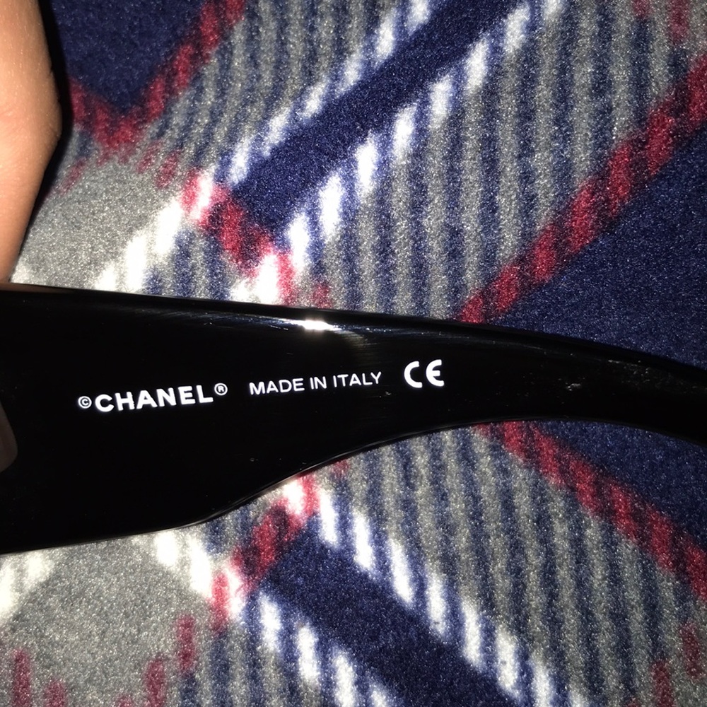 Chanel Sun glasses - Picture 4 of 4
